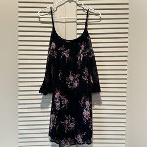 Xhiliration Women’s Black Floral Cutout shoulder floral dress size small